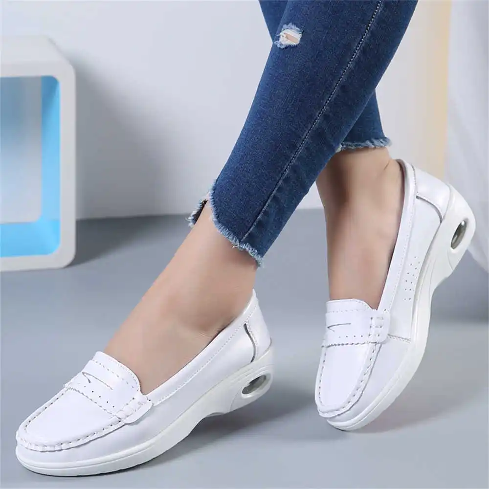 Thick Sole Slipon White Traine - Men'S Grooming Salon Sky ulasan dan harga