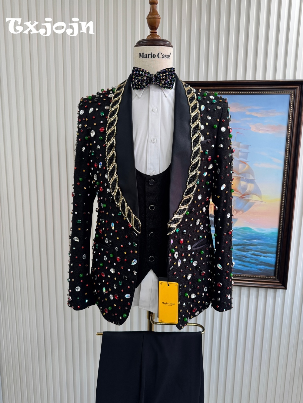 Elegant Crystal Business Suit  - Men'S Grooming Trends ulasan dan harga
